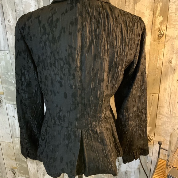 Eileen Fisher silk blazer. Size S - Picture 4 of 8